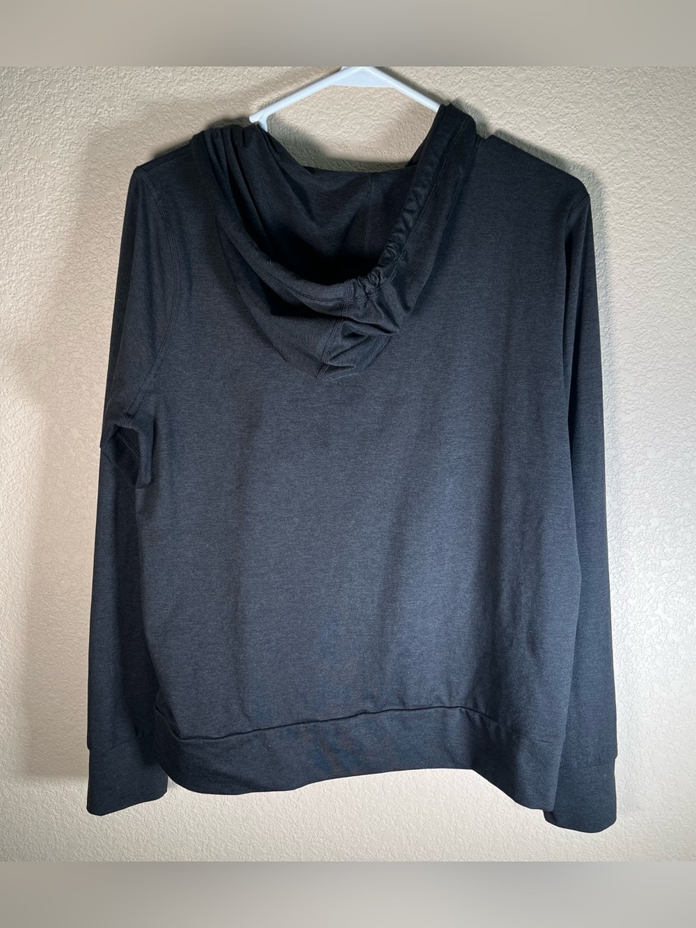 Vuori Women’s Halo Performance Hoodie Full Zip Jacket Black Heather VW268 Large - Picture 2 of 7